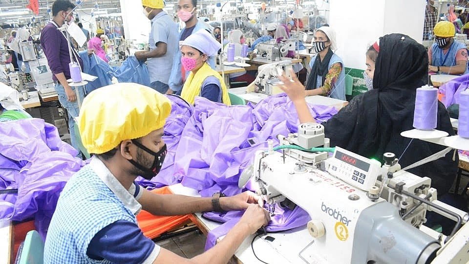 যুক্তরাষ্ট্রের বাজারে বাংলাদেশি পোশাকের দাম ইইউর তুলনায় গড়ে ১০% কম