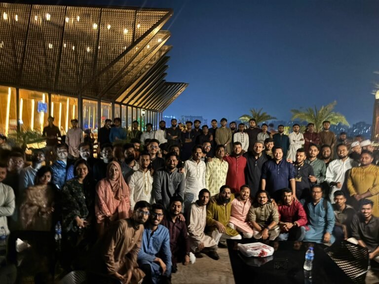 received_1602270904341888