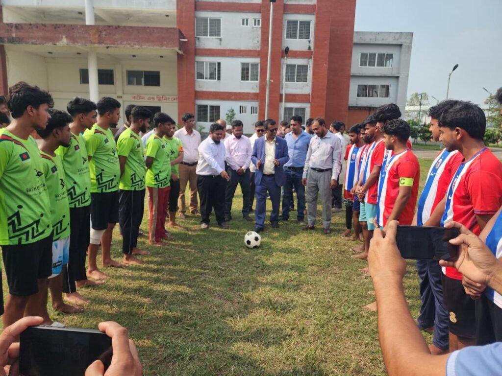 জেটিআই ছাত্র হোস্টেলে মিনি ফুটবল ফাইনাল অনুষ্ঠিত